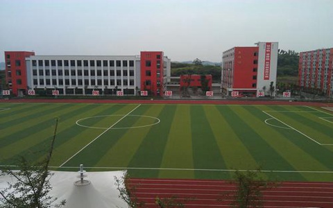 成都指南针职业技术学校汽车美容